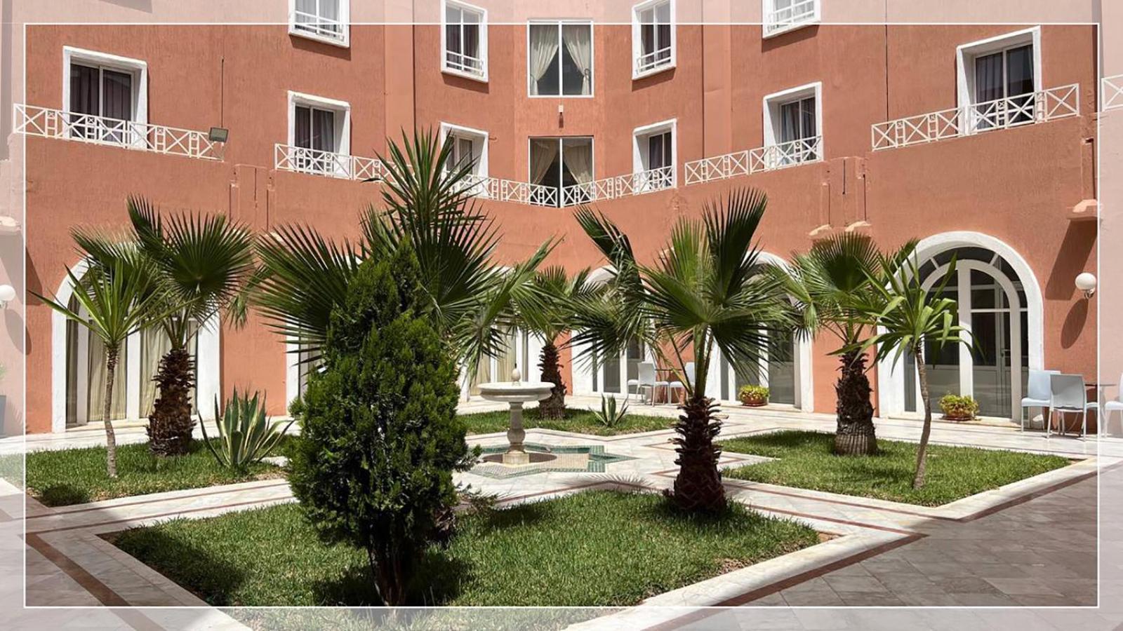 אל-עיון Hotel Al Massira מראה חיצוני תמונה