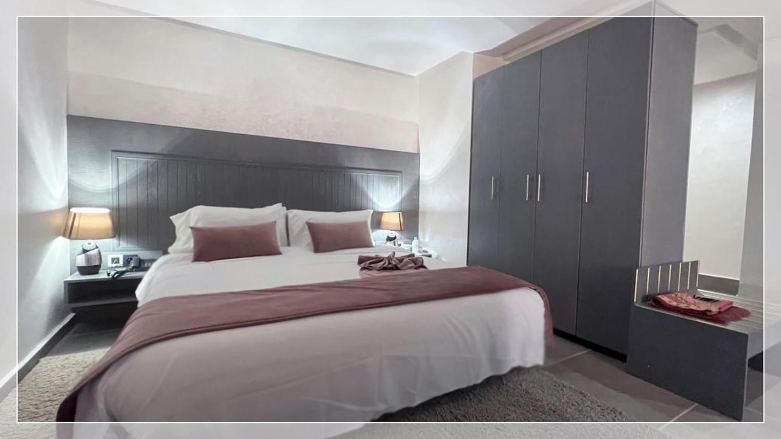 אל-עיון Hotel Al Massira מראה חיצוני תמונה