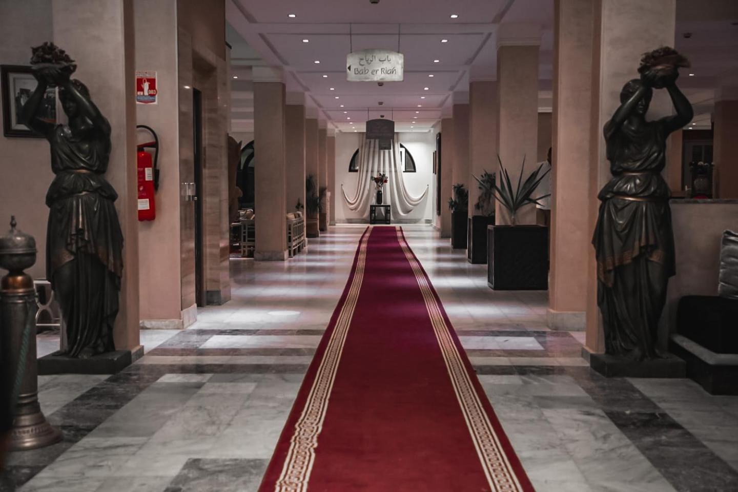 אל-עיון Hotel Al Massira מראה חיצוני תמונה
